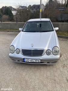 Mercedes-Benz Klasa E 200 CDI Classic