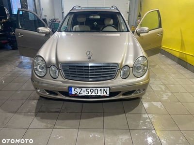 Mercedes-Benz Klasa E 240 4-Matic T Elegance