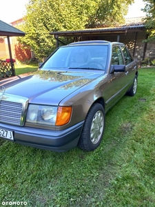 Mercedes-Benz W124 (1984-1993)