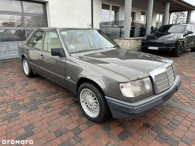 Mercedes-Benz W124 (1984-1993)