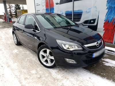 Opel Astra 1.4 Turbo Cosmo