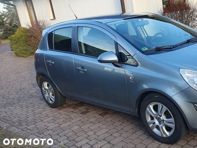 Opel Corsa 1.4 16V Satellite