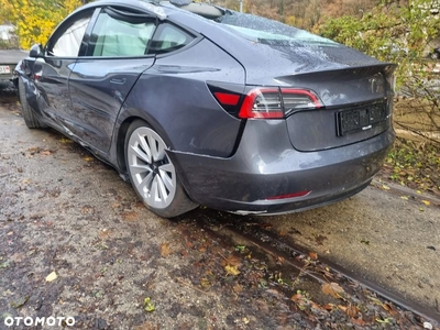 Tesla Model 3 Performance AWD