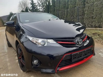 Toyota Auris 1.6 Red MS