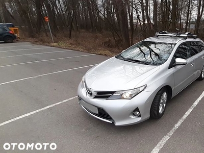 Toyota Auris 2.0 D-4D Touring Sports Life Plus