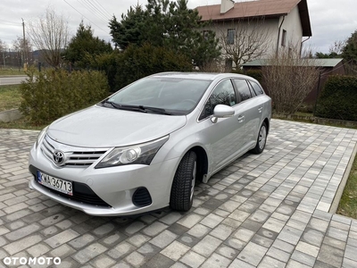 Toyota Avensis 1.8 Active