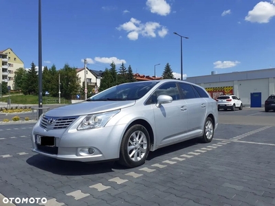 Toyota Avensis 1.8 Luna