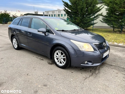 Toyota Avensis 2.0 D-4D Luna