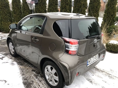 Toyota iQ 1.0 Luna