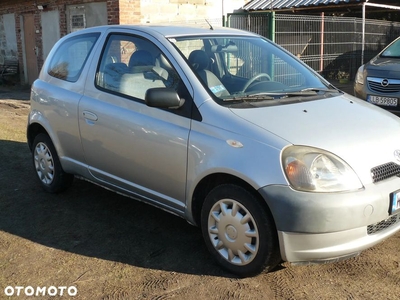 Toyota Yaris 1.0 Pak1