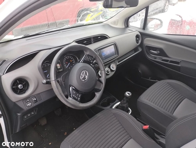 Toyota Yaris 1.0 Premium