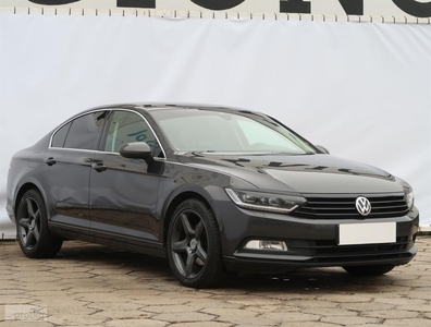 Volkswagen Passat B8 , Salon Polska, Automat, Navi, Klimatronic, Tempomat,