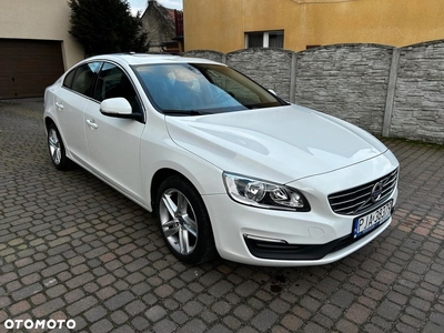 Volvo S60 T5 Drive-E Momentum