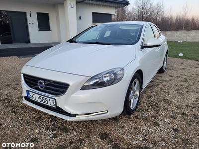 Volvo V40 D2