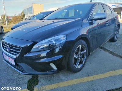 Volvo V40 D2 Drive-E R-Design Momentum