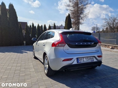 Volvo V40 T3