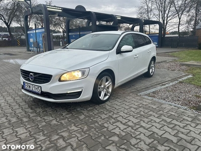 Volvo V60 D2 Drive-E Dynamic Edition (Momentum)