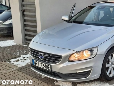 Volvo V60 D2 Drive-E Momentum