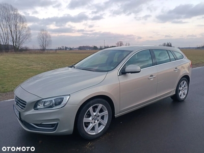 Volvo V60 D2 Drive-E Summum