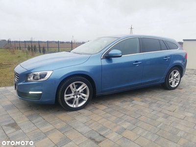 Volvo V60 D4 AWD Drive-E Momentum