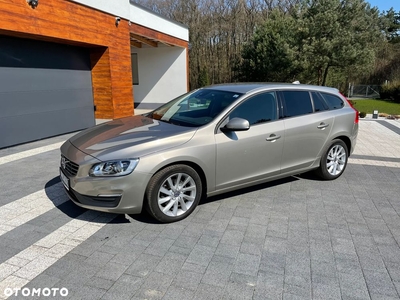 Volvo V60 D4 Geartronic RDesign