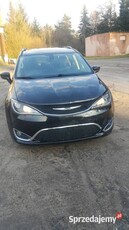 Chrysler Pacifica 17r. Skóry 7osób technicznie 100% SPRAWNE