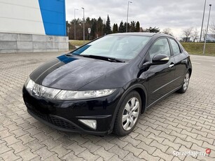 Honda Civic VIII (UFO) - 1.8 2007 dach PANORAMICZNY