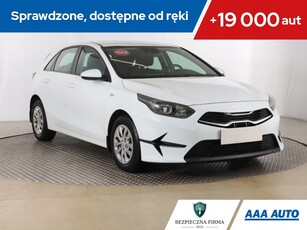 Kia Ceed III Hatchback Facelifting 1.0 T-GDI 100KM 2022