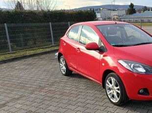 Mazda 2 II Hatchback 5D 1.3 86KM 2007