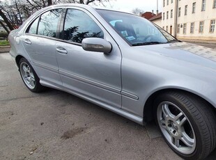 Mercedes c32 amg