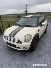 Mini Cooper ONE uszkodzony silnik.