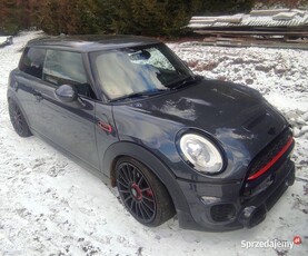 Mini John Cooper Works 230 koni / manual / 2016 rok