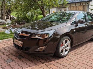 Opel Astra J - 1.4T 140KM - LPG - Cosmo - bogate wyposażenie