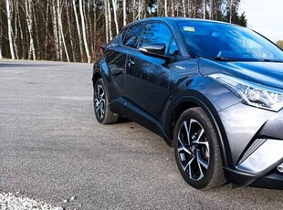 Sprzedam Toyotę CHR