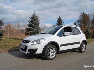 Suzuki SX4 4x4 1.6 Benzyna 120KM Klima Grzane Fotele Navi ESP