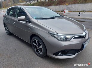 TOYOTA AURIS EDITIONS 1,8 VT 16V HYBRYDA 2016r. Przeb.65tys.km. Nawigacja