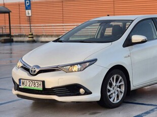 Toyota Auris Hybryda Salon PL