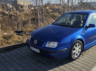 Volkswagen Bora 1.6 LPG świeży przegląd aktualne opłaty zdrowa buda