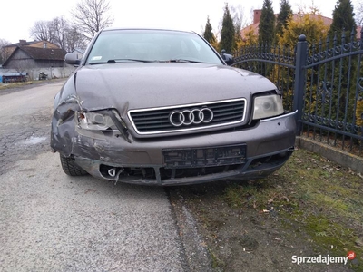 Audi A6 C5 na części 1.8 T +LPG uszkodzony