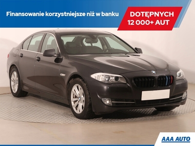 BMW Seria 5 F10-F11 Limuzyna 520i 184KM 2012