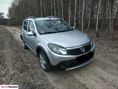 Dacia Sandero 1.5 diesel 88 KM 2012r.