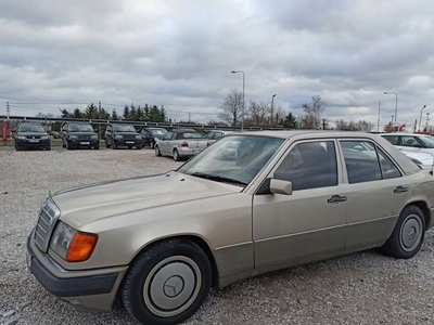 Mercedes W124 Sedan 2.0 D 75KM 1991