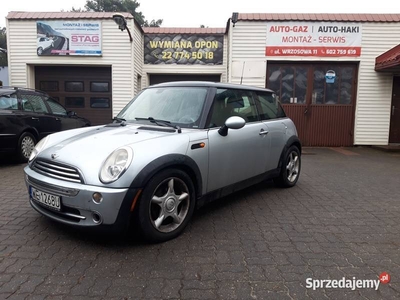 Mini Cooper 1,6 116km Automat