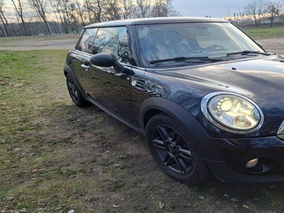 Mini cooper czarna perła panorama