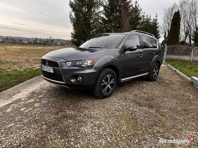 Mitsubishi Outlander II 2.2 DI-D MiVEC ClearTec 4x2 stan BDB