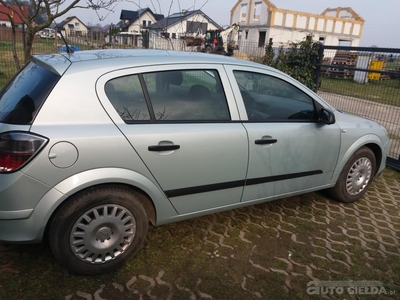 OPEL ASTRA BEZWYPADKOWY