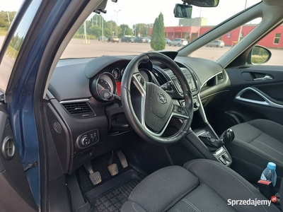 Opel Zafira 2015