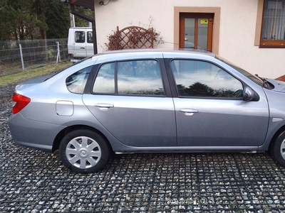 Renault Thalia II 1.2 16v 75KM 2011