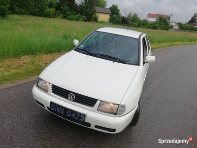 Sprzedam Volkswagen Polo 1.6 benzyna 1999r