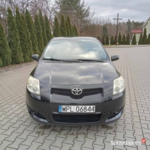 Toyota Auris 1,6 benzyna